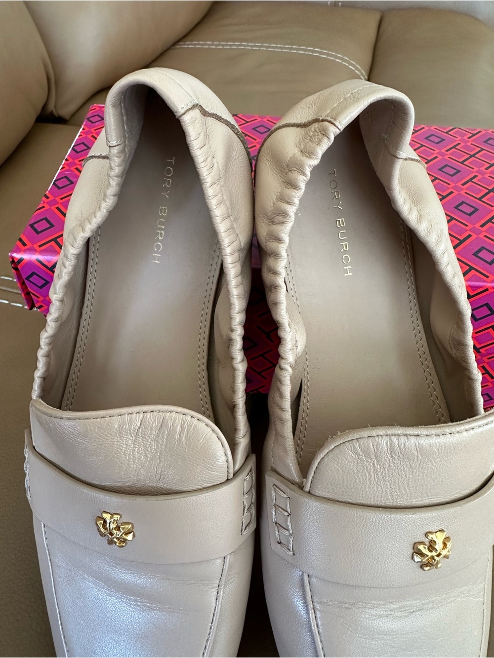 Tory Burch Cream Leather Loafers with Gold Logo